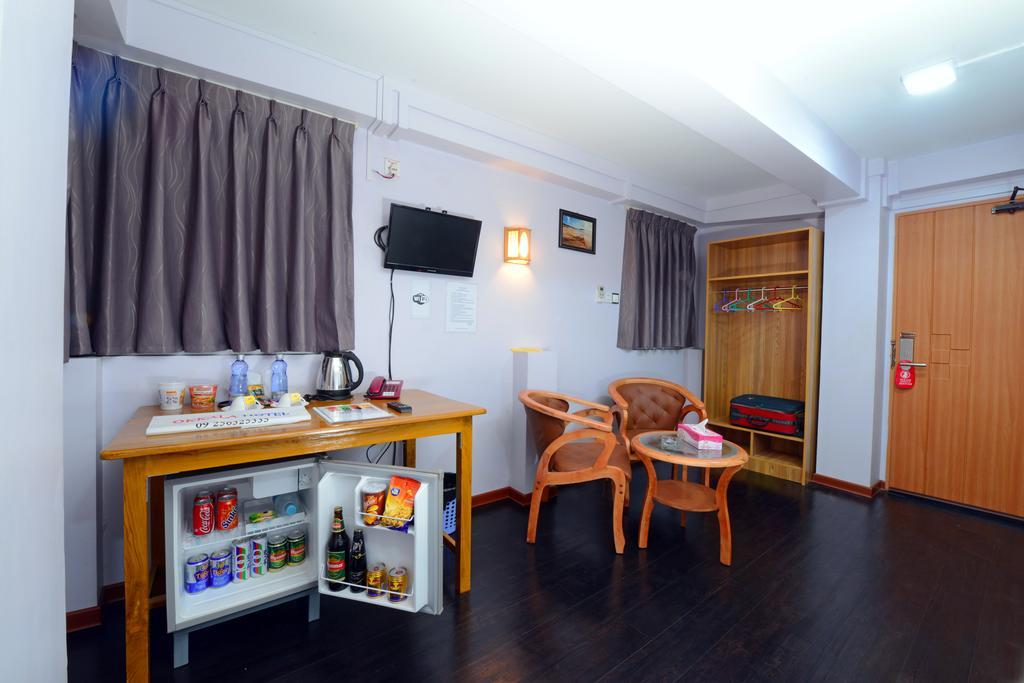 Okkala Hotel Rangun Kültér fotó